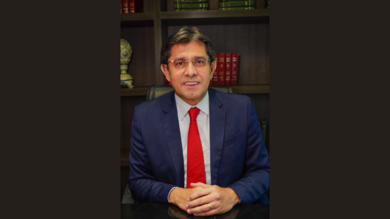 Márcio Coutinho explica os mecanismos legais que incentivam a paridade de gênero nas candidaturas femininas.