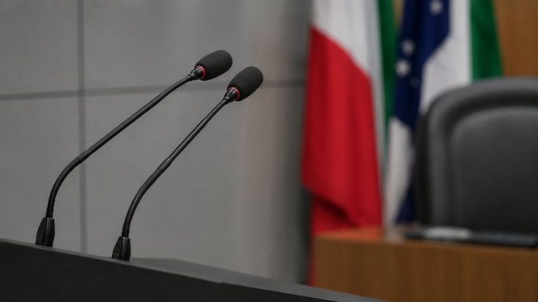 A Participação de Influencers na Política e o Impacto da Reputação Digital no Cenário Eleitoral