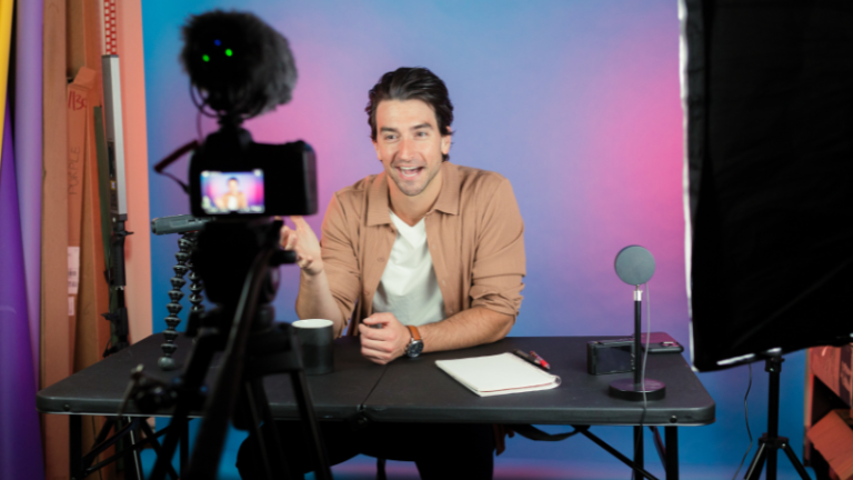 YouTube aposta em inteligência artificial para criadores e muda a rotina de produção de conteúdo YouTube aposta em inteligência artificial para criadores e muda a rotina de produção de conteúdo
